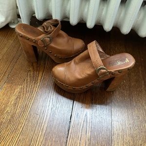 Jeffrey Campbell Woodies Clogs